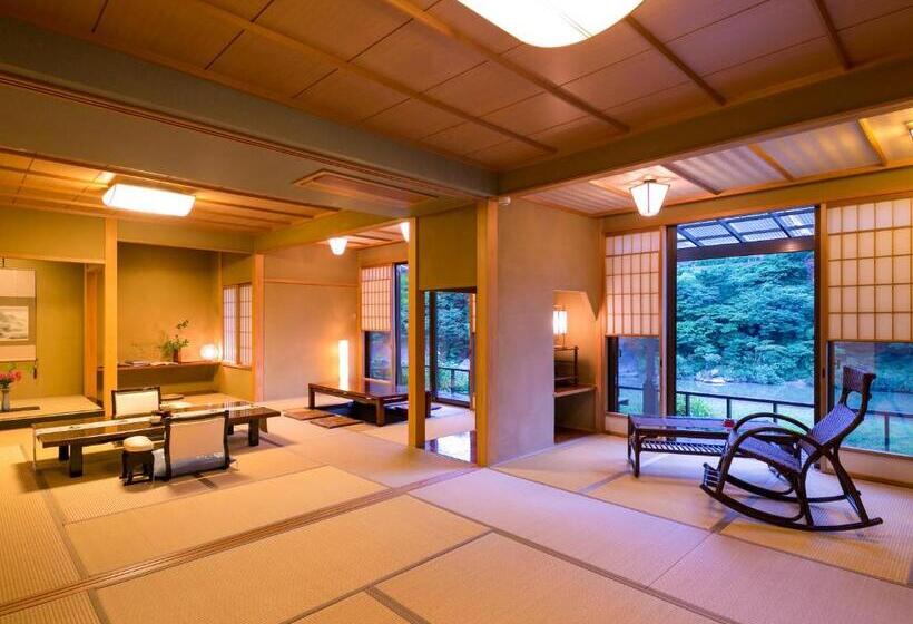 סוויטה מלכותית, Takanosukan