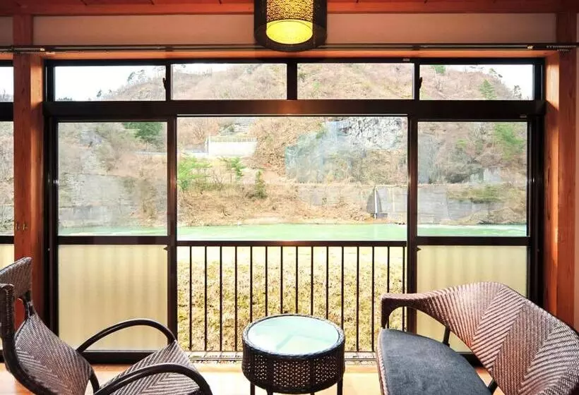 デラックスルーム, Takanosukan