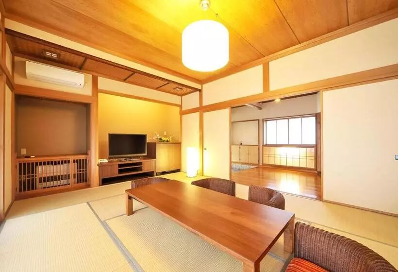 デラックスルーム, Takanosukan