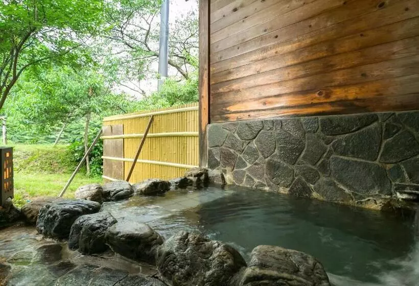 デラックスルーム, Takanosukan
