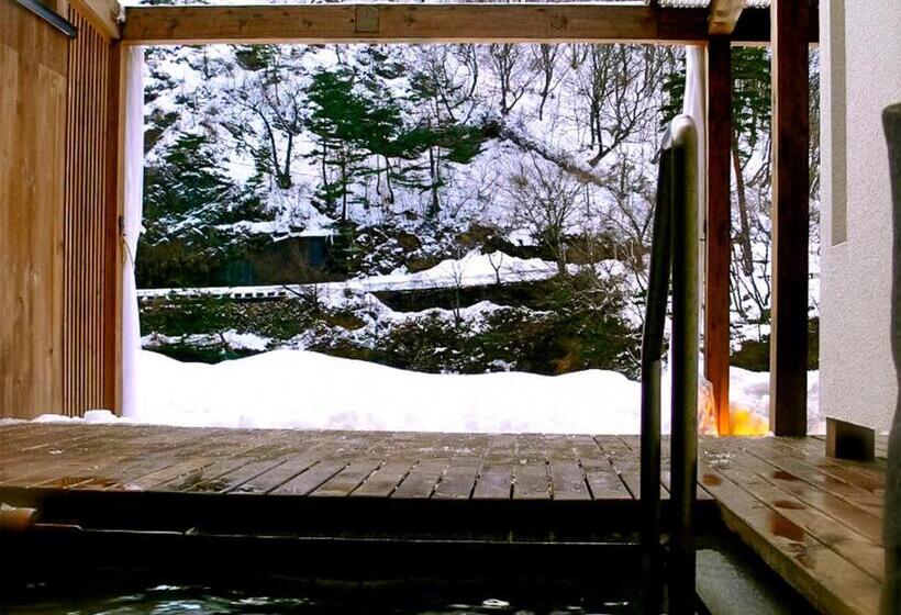 חדר משפחתי, Takanosukan