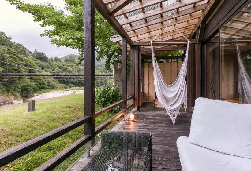 סוויטה משפחתית, Takanosukan