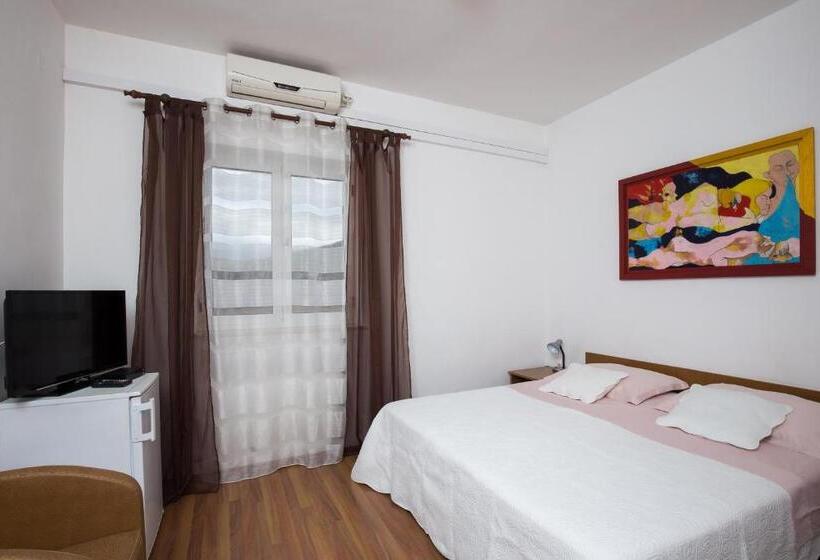Quarto Estandar Vista Mar com Sacada, Villa Konalic
