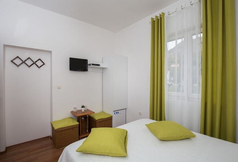 Quarto Economy, Villa Konalic