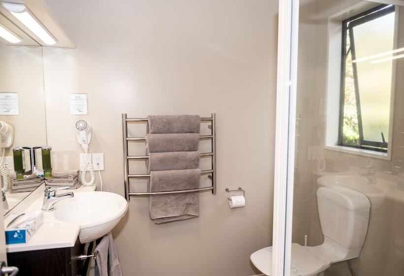 ２ベッドルームアパートメント, 58 On Cron Motel