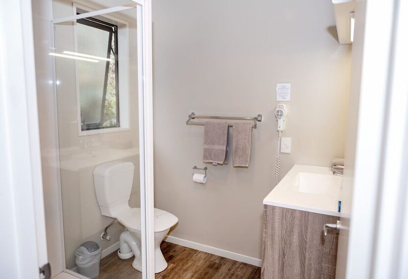 スタンダードスタジオ, 58 On Cron Motel