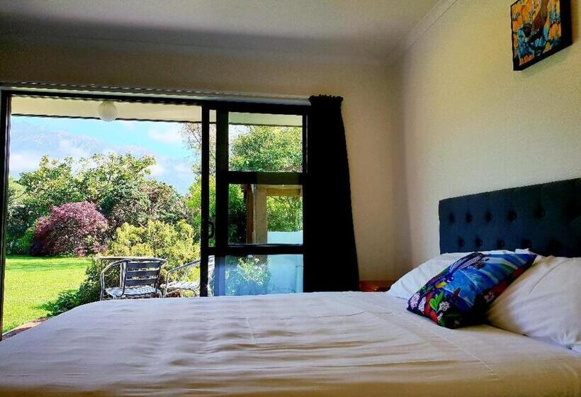 جناح مطلّ علي الجبل, Te Mahuru Retreat