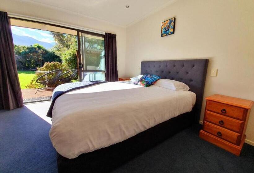 جناح مطلّ علي الجبل, Te Mahuru Retreat