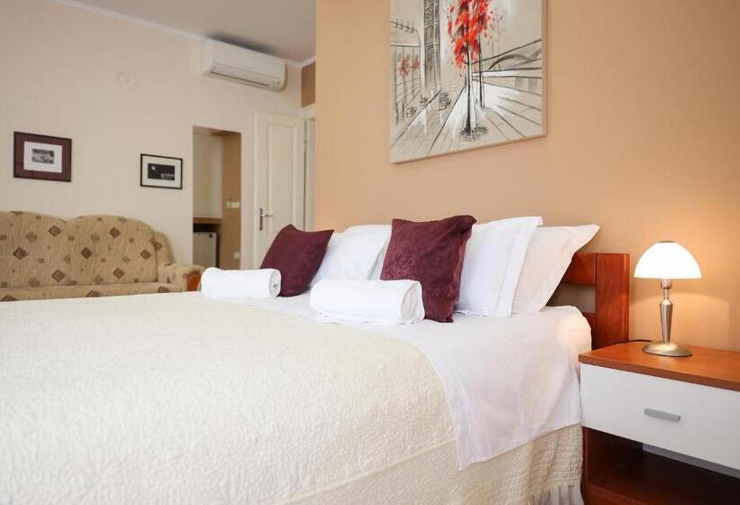 デラックスルーム, Rooms Goga