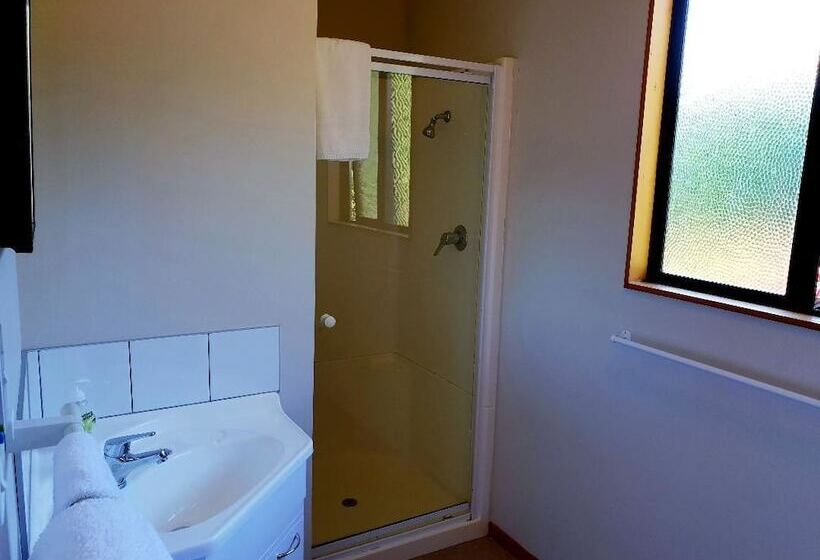 منزل غرفتين نوم, Te Mahuru Retreat