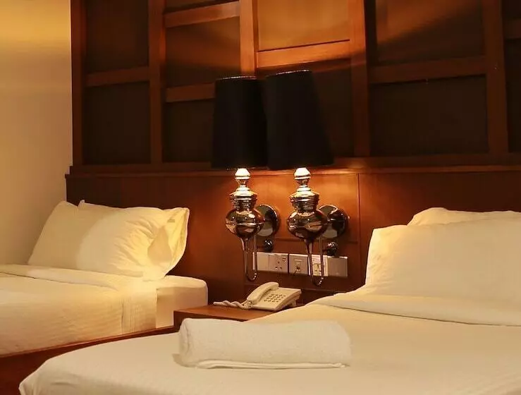 プールの見えるデラックスルーム, Arwana Perhentian Eco & Beach Resort