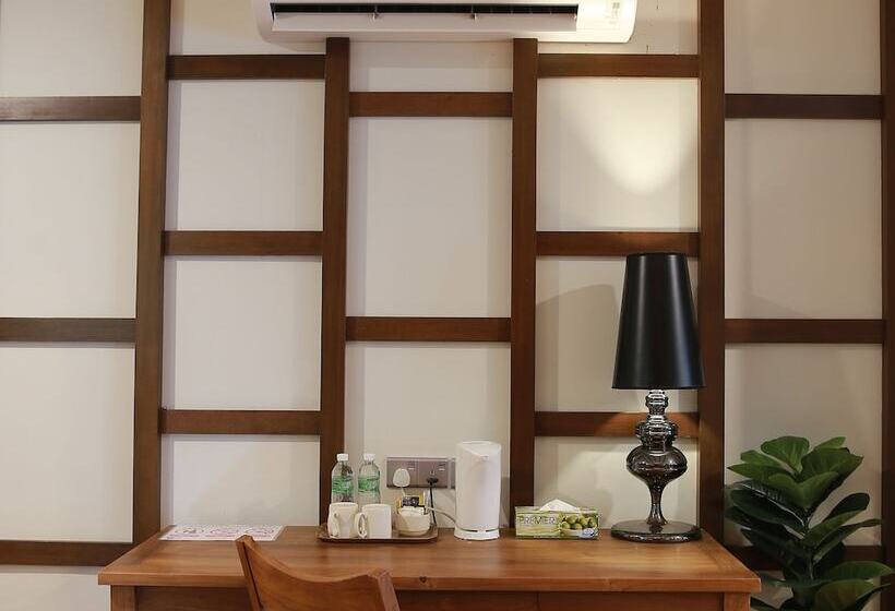 풀장 전망 디럭스 룸, Arwana Perhentian Eco & Beach Resort