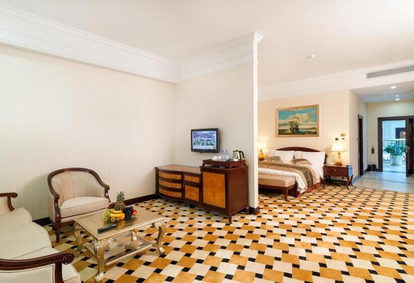 اتاق لوکس, Royal Tulip Almaty