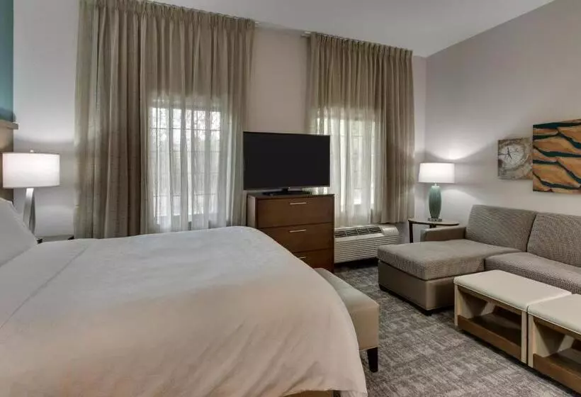 キングサイズベッドのスイートルーム, Staybridge Suites Missoula, An Ihg