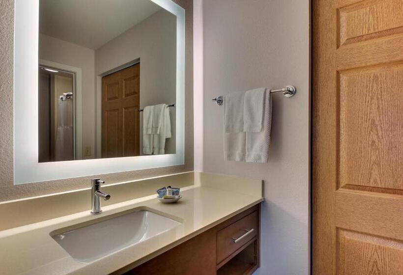 Люкс Кровать Кинг, Staybridge Suites Missoula, An Ihg