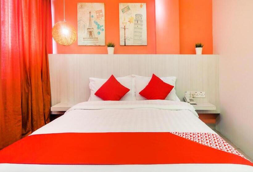 Deluxe Suite, My City Hotel