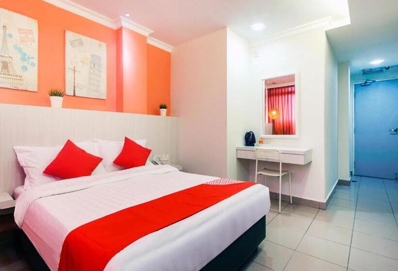 Deluxe Suite, My City Hotel