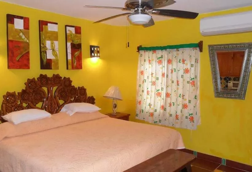 デラックスファミリールーム, Casa Virgilios B&b