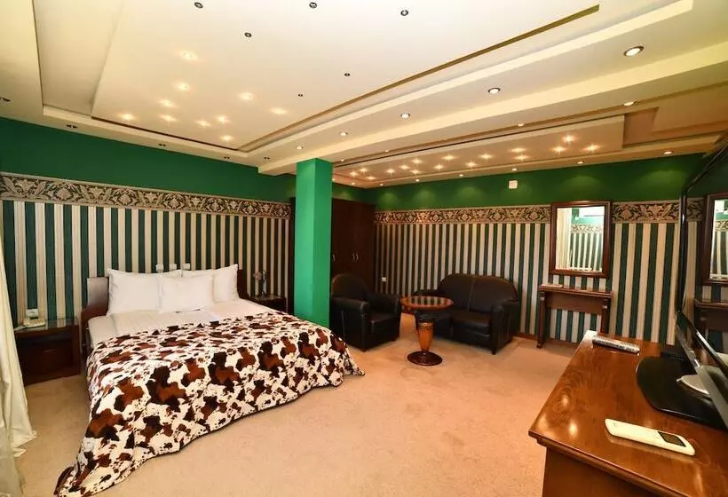 اتاق لوکس, Garni Hotel Garson Lux Ns