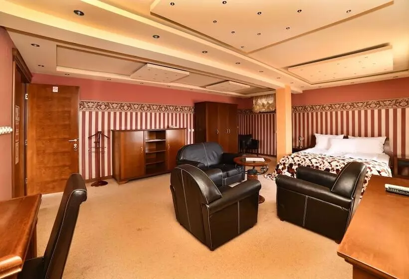 اتاق لوکس, Garni Hotel Garson Lux Ns