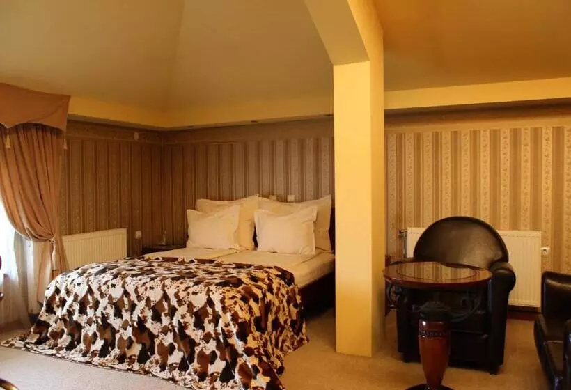اتاق لوکس, Garni Hotel Garson Lux Ns