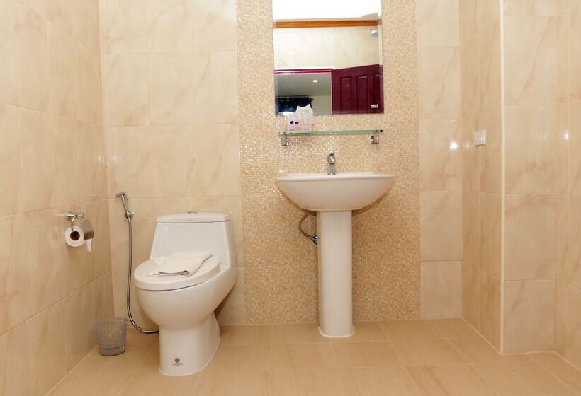 Номер Стандарт, Champasak Palace