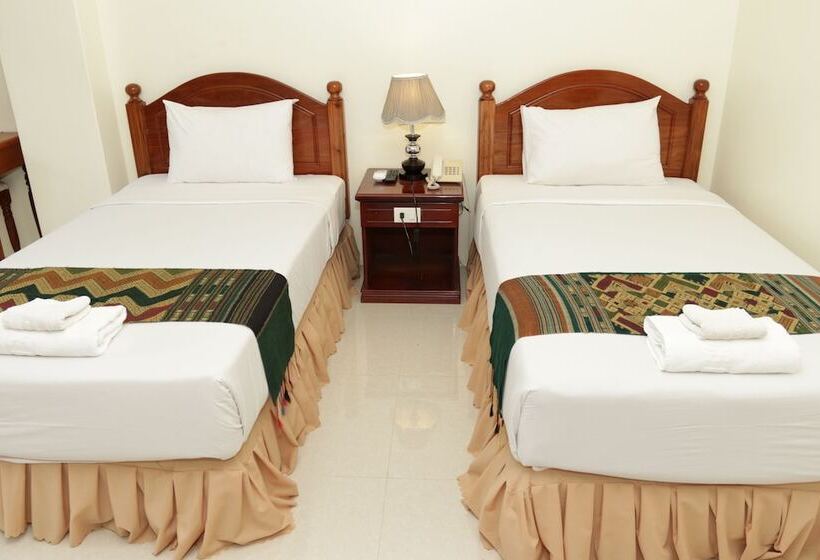 Номер Стандарт, Champasak Palace