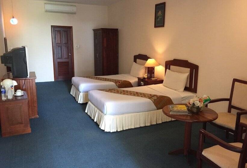 Номер Superior, Champasak Palace