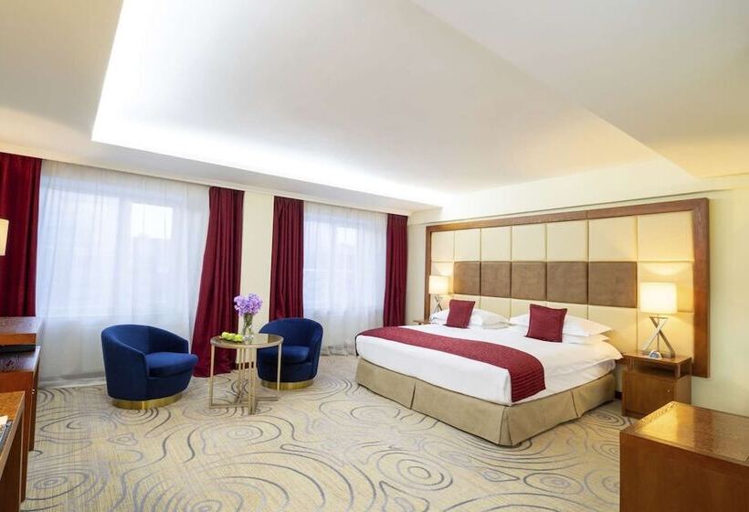 Habitación Deluxe, Kempinski Hotel Khan Palace