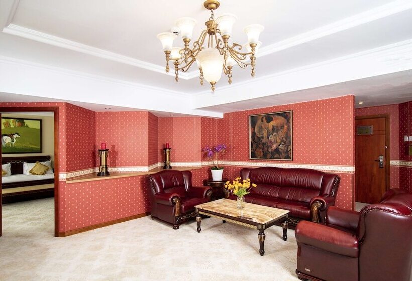 سوئیت پرزیدنت, Kempinski Hotel Khan Palace