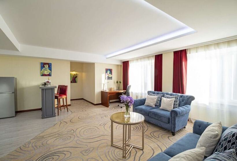 سوییت لوکس, Kempinski Hotel Khan Palace