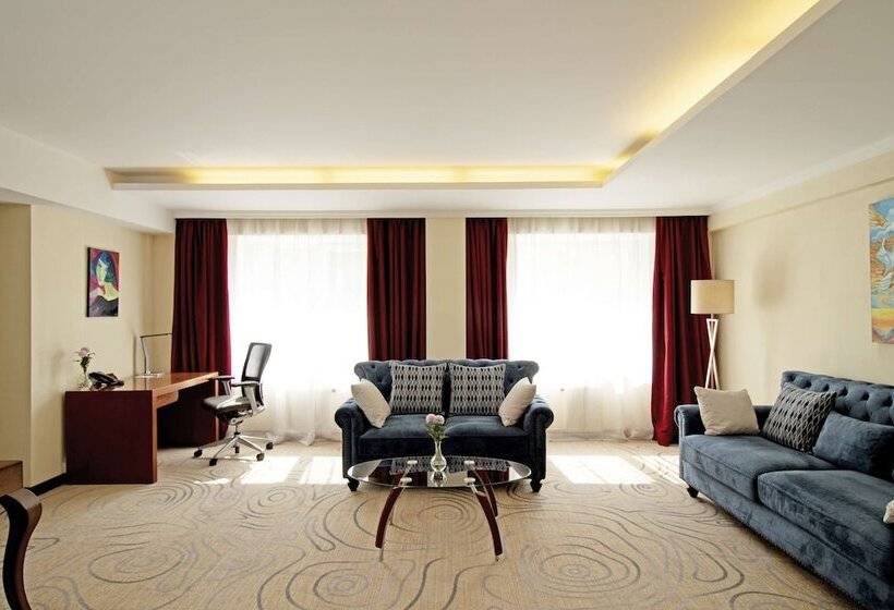 سوییت سوپریور, Kempinski Hotel Khan Palace