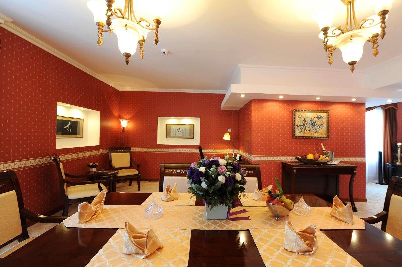 سوئیت پرزیدنت, Kempinski Hotel Khan Palace