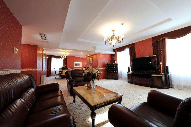 سوئیت پرزیدنت, Kempinski Hotel Khan Palace