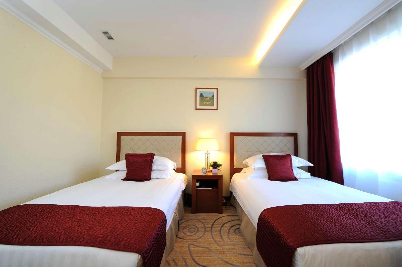 اتاق سوپریور, Kempinski Hotel Khan Palace