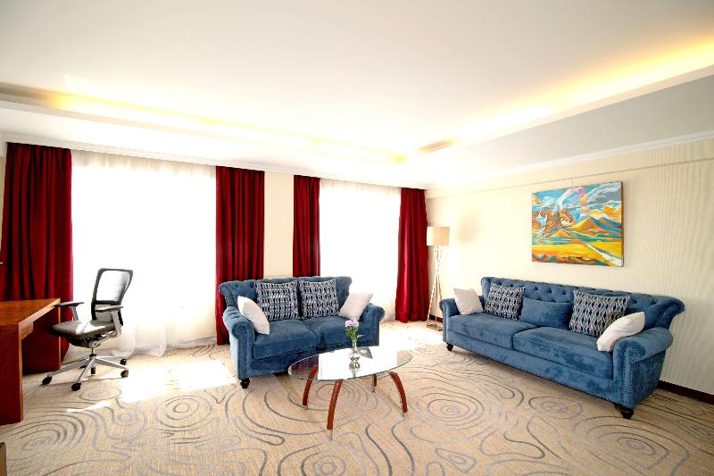 سوییت لوکس, Kempinski Hotel Khan Palace