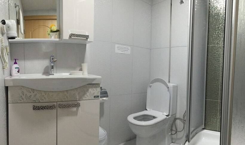 Pokój Standard Trzyosobowy, Marmara Guesthouse