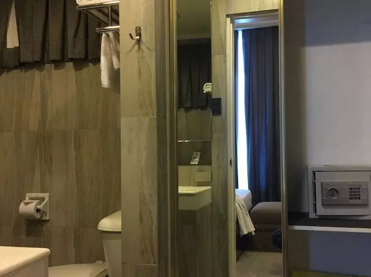 سوئیت پنت هاوس, Metrocentre