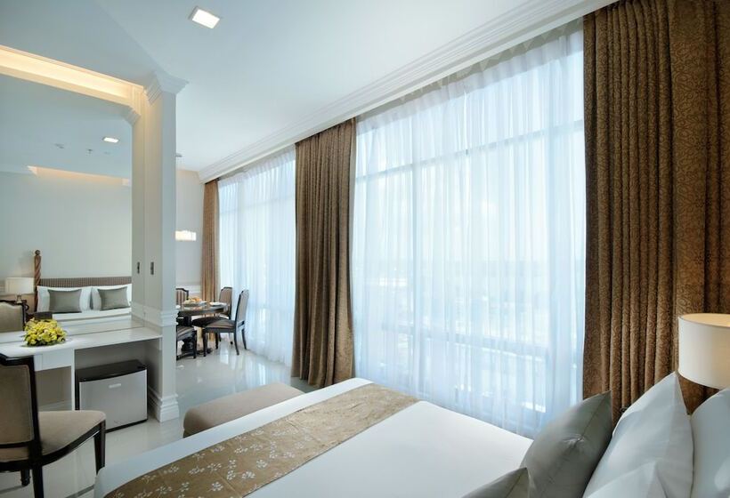 سوئیت پنت هاوس, Metrocentre