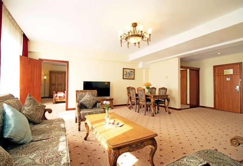 سوییت اجرایی, Kempinski Hotel Khan Palace