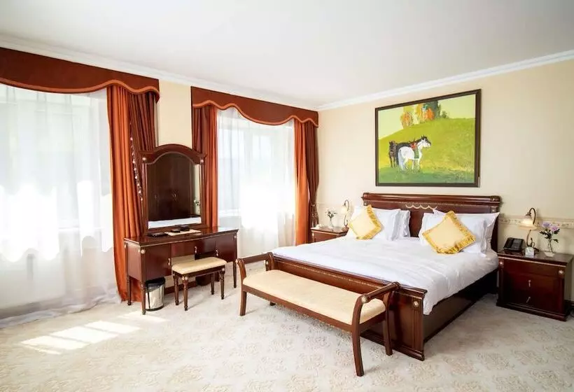 سوئیت پرزیدنت, Kempinski Hotel Khan Palace