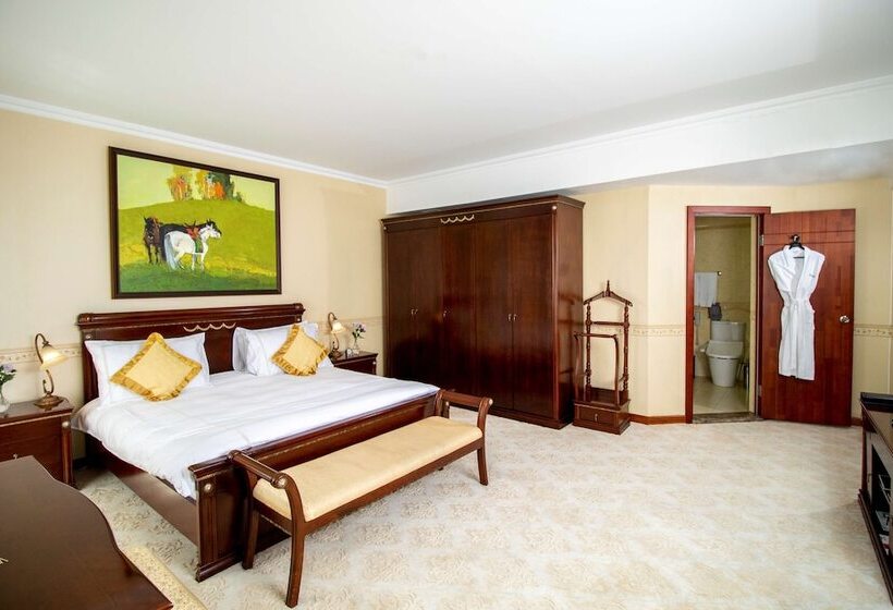 سوئیت پرزیدنت, Kempinski Hotel Khan Palace