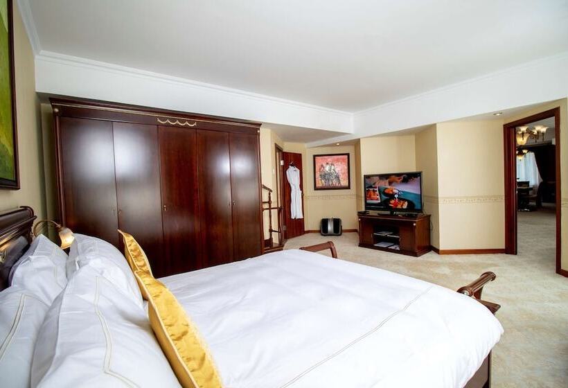 سوئیت پرزیدنت, Kempinski Hotel Khan Palace