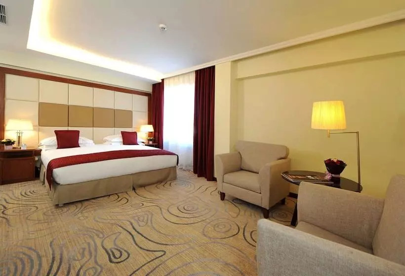 سوییت لوکس, Kempinski Hotel Khan Palace