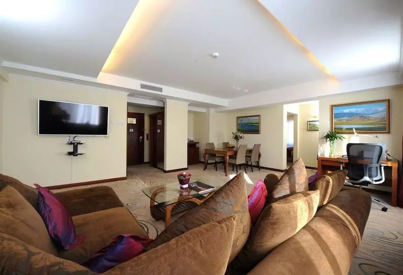 سوییت لوکس, Kempinski Hotel Khan Palace
