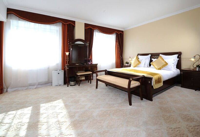 سوئیت پرزیدنت, Kempinski Hotel Khan Palace