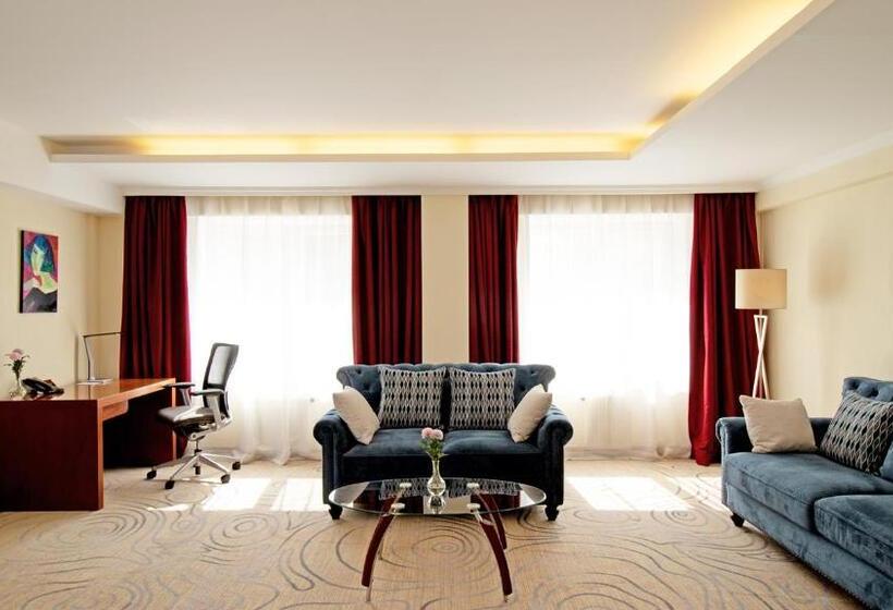 سوییت سوپریور, Kempinski Hotel Khan Palace