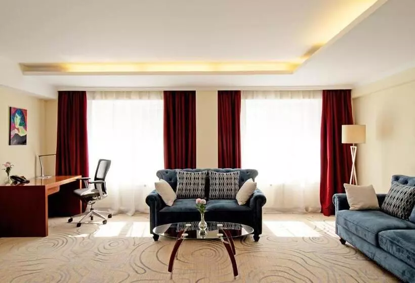 سوییت سوپریور, Kempinski Hotel Khan Palace
