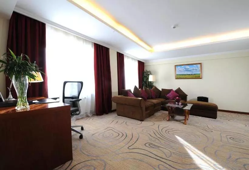 سوییت سوپریور, Kempinski Hotel Khan Palace