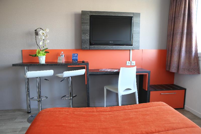 Студия Стандарт, Adonis Paris Sud